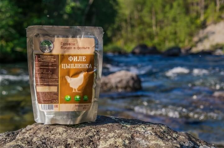 Филе цыпленка на природе