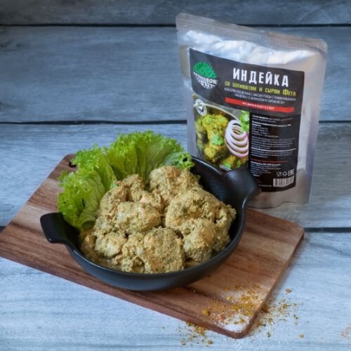 Индейка со шпинатом и сыром Фета